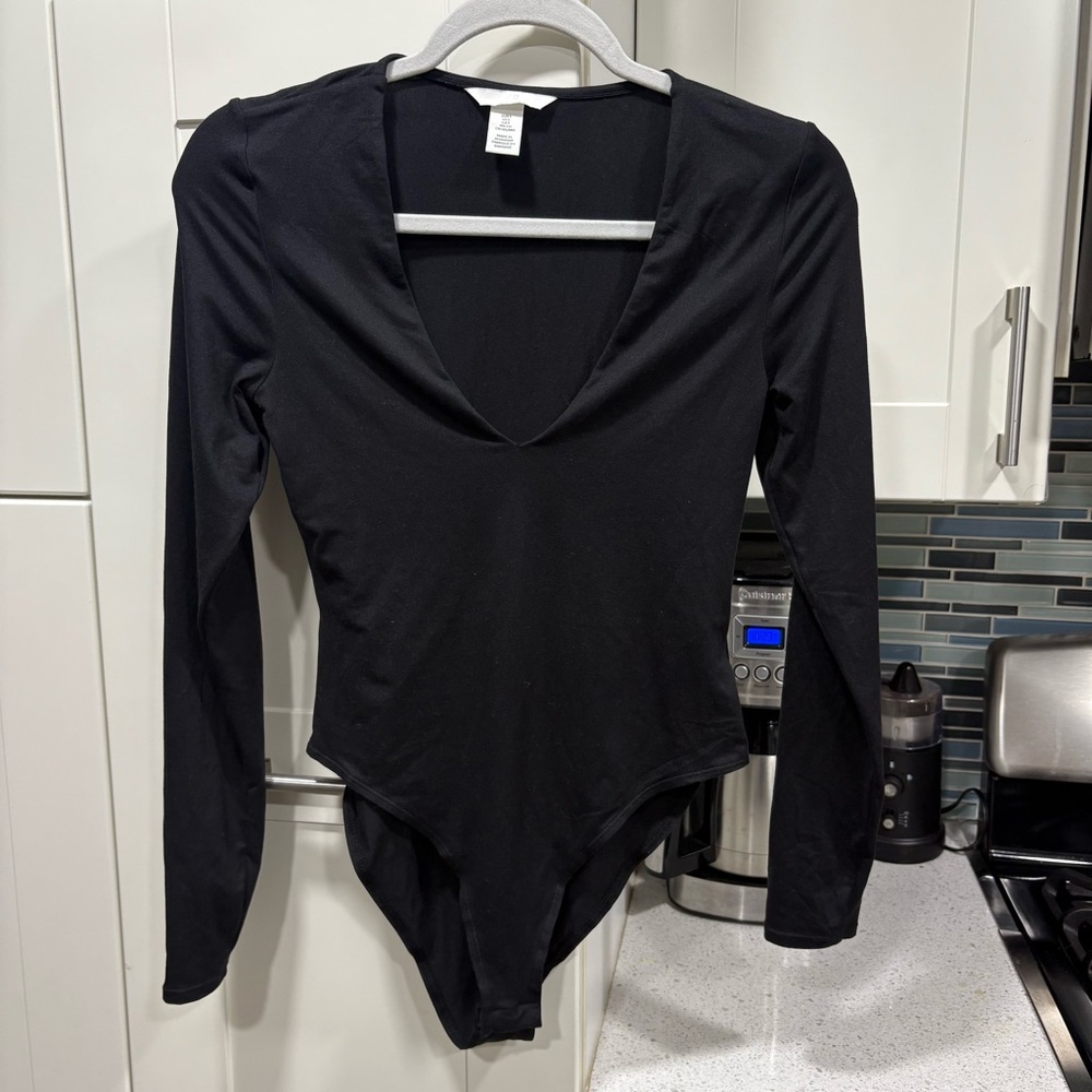 H&M v-neck long sleeve bodysuit